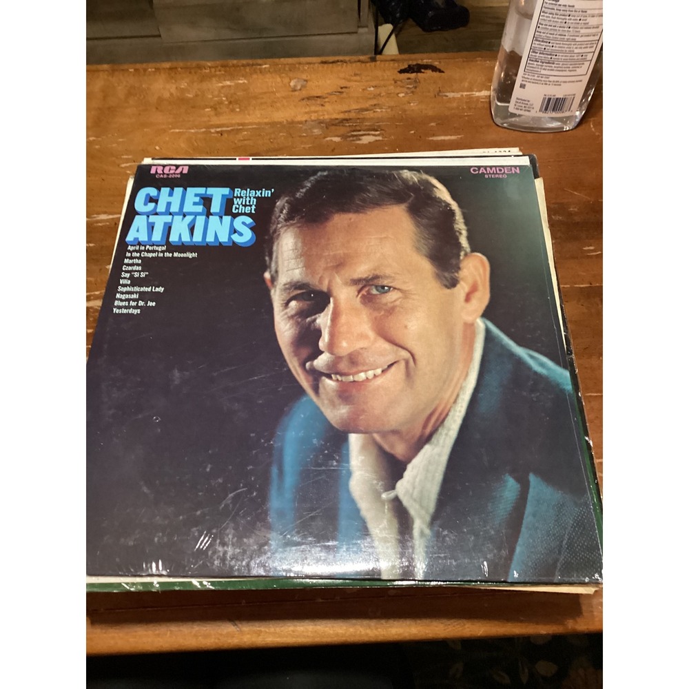 Chet Atkins LP Relaxin With Chet RCA Camden CAS-2296 Vinyl Record Country Jazz
